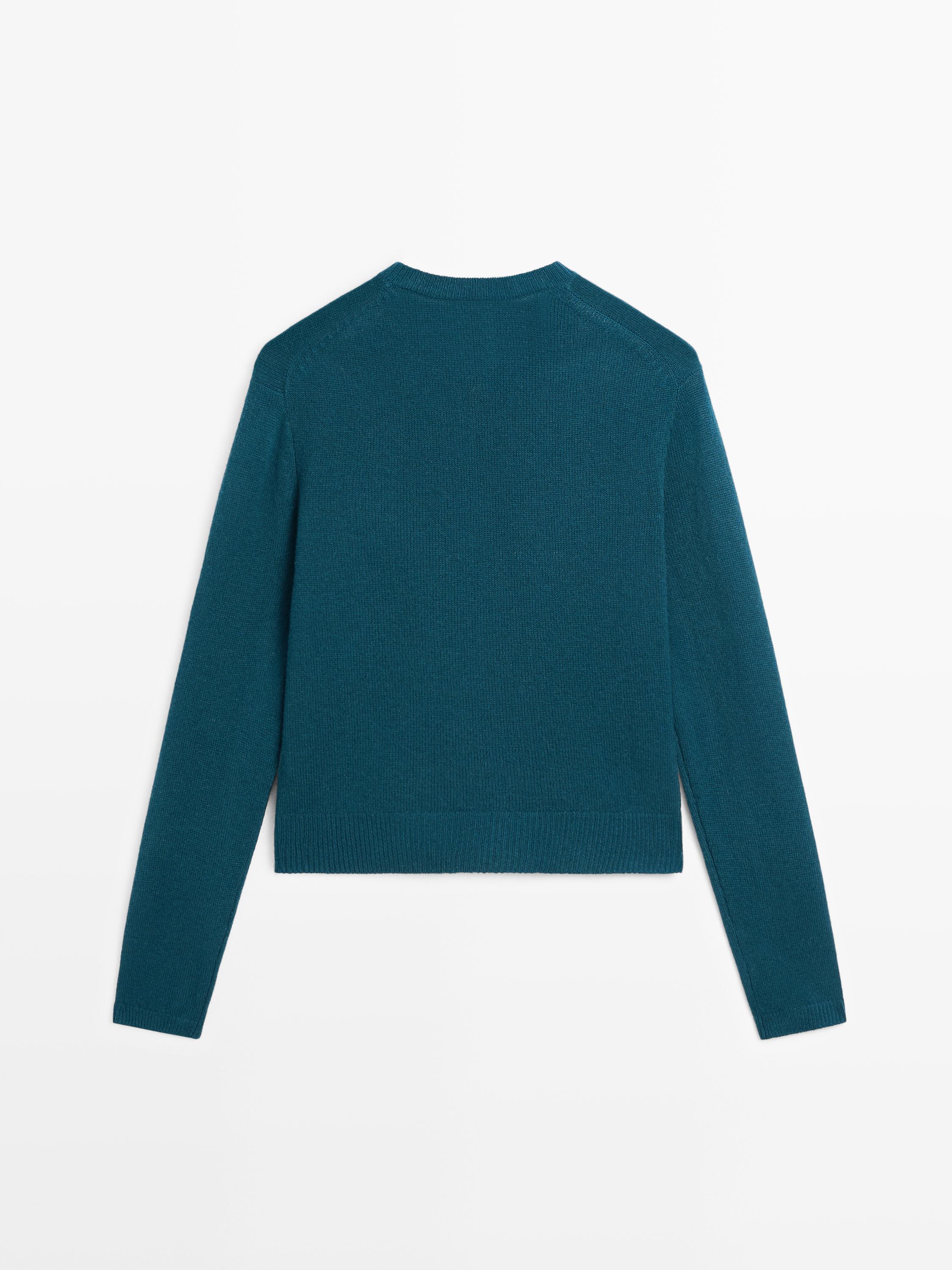 100% wool knit cardigan with covered buttons